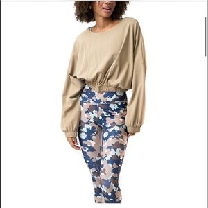 Cropped outlander long sleeve